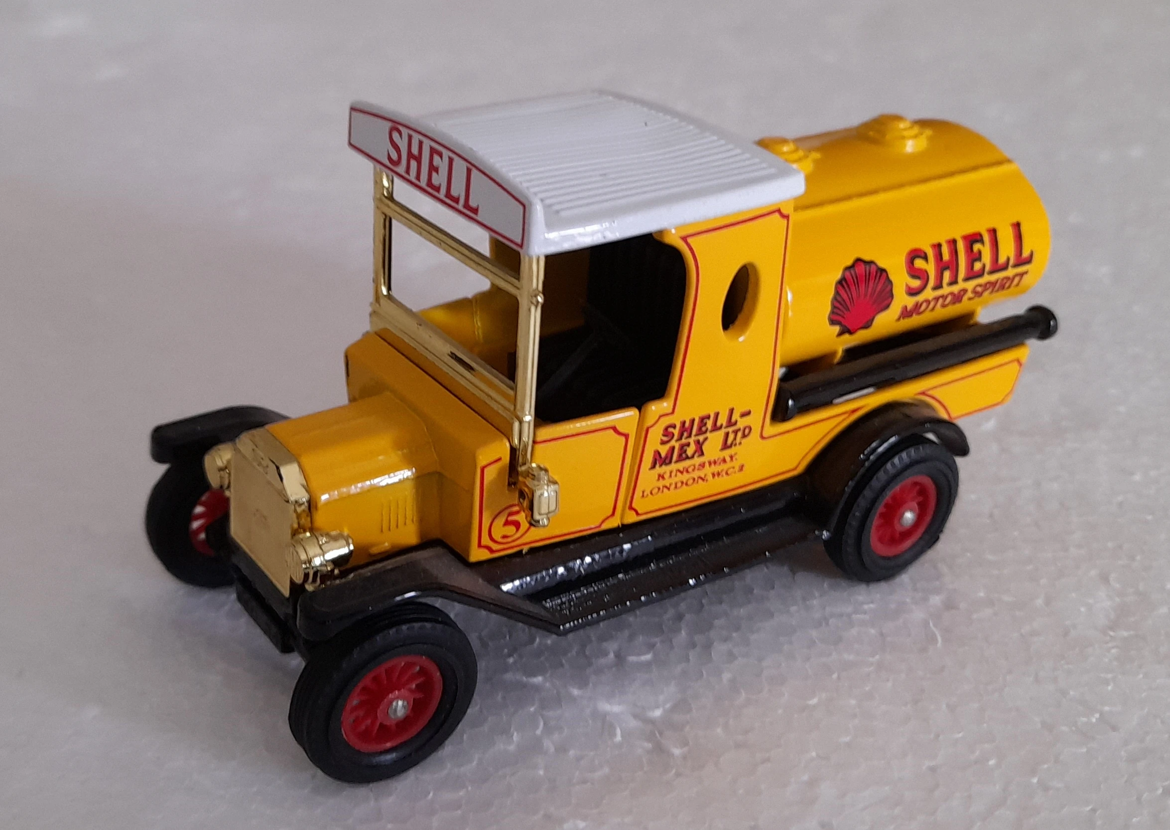 1912 Ford Model T Tanker