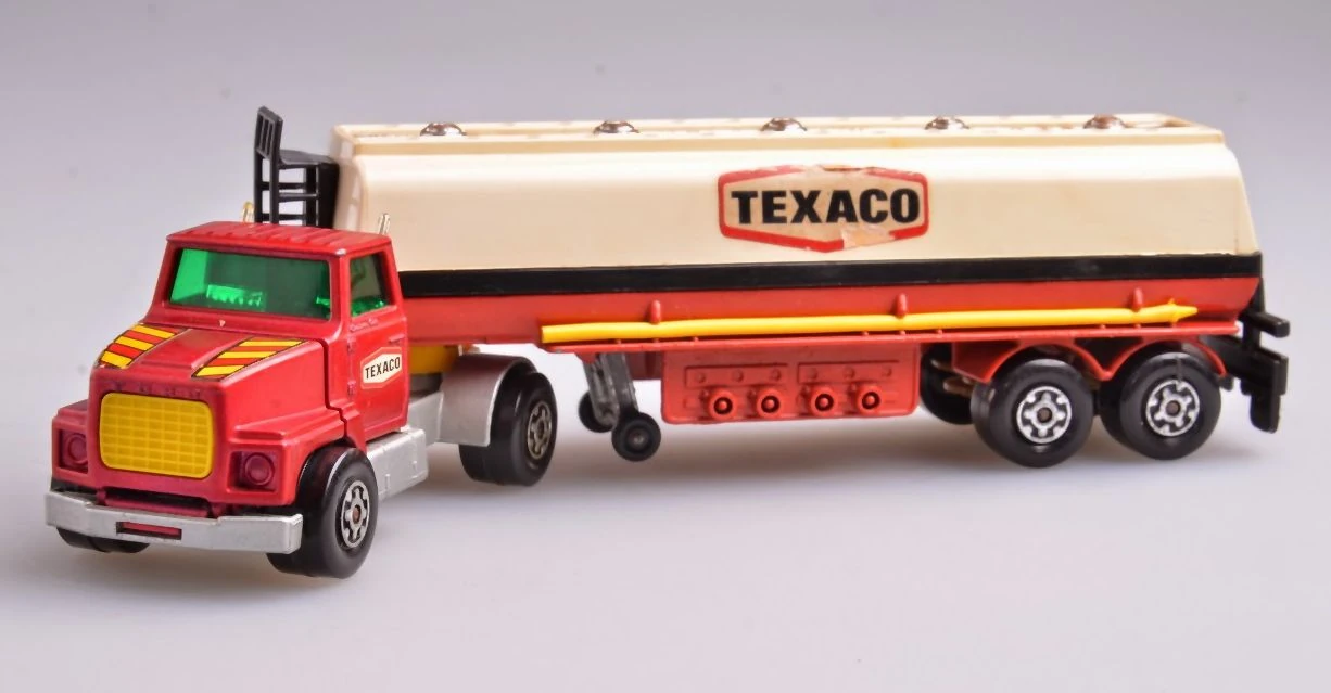 Articulated Petrol Tanker Ford LTS